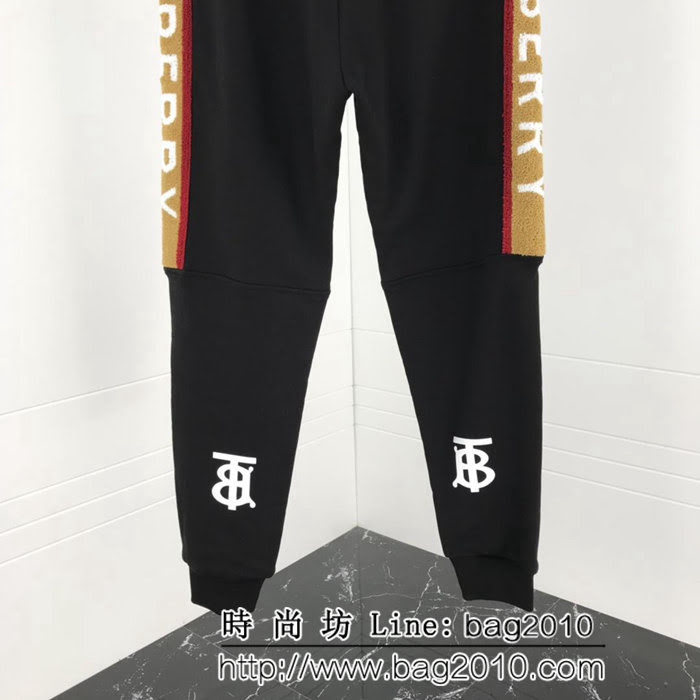 BURBERRY巴寶莉 專櫃同步 2018冬季最新款 褲邊特定LOGO字母織帶拼接 男款加絨休閒褲 ydi2422